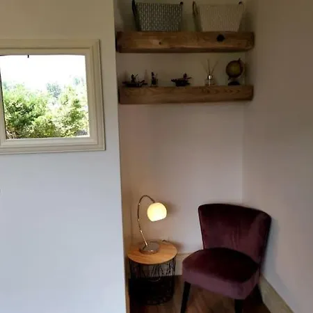 Spacious With Mountain View -2 Bed